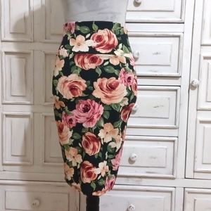 Silhouette nyc skirt. No size listed